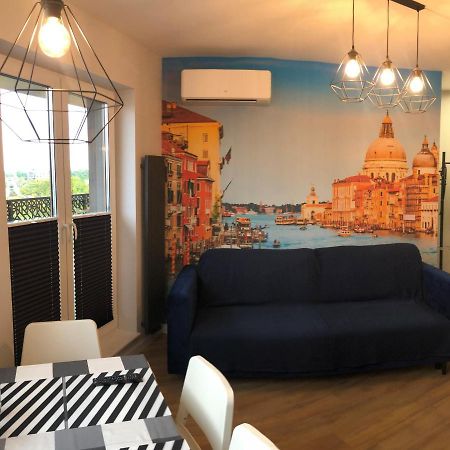 Klimatyzowany Apartament Wenecja Z Garazem Podziemnym 凯尔采 外观 照片