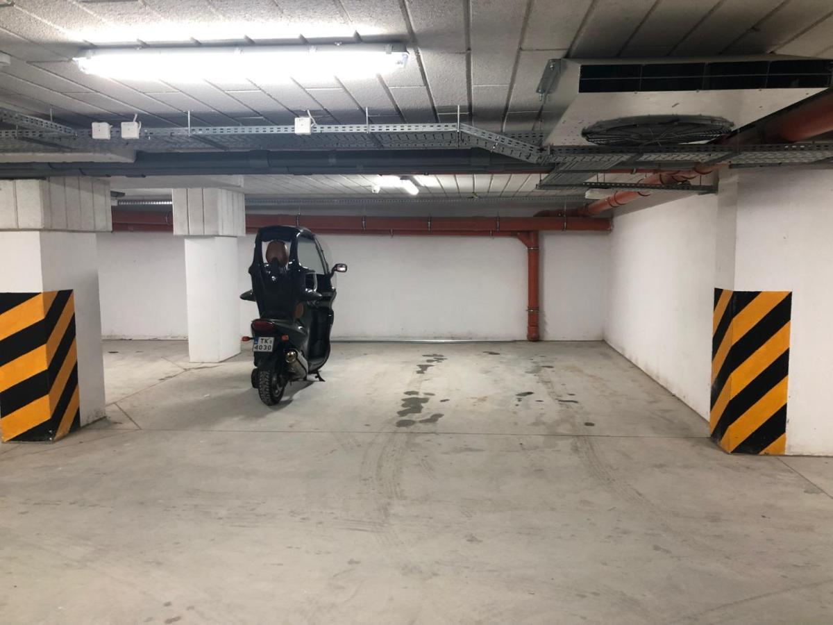 Klimatyzowany Apartament Wenecja Z Garazem Podziemnym 凯尔采 外观 照片